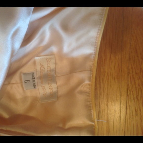 PROM DRESS - Picture 2 of 4